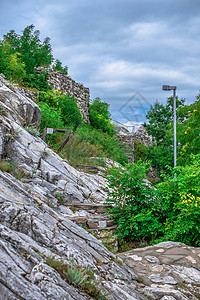 保加利亚中世纪的Asens堡垒复兴民族悬崖建筑文化建筑学宗教历史旅行假期背景图片