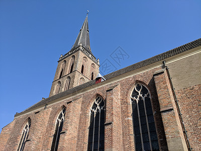 Lochum的Gudula教堂蓝天石头城市天空教会高清图片