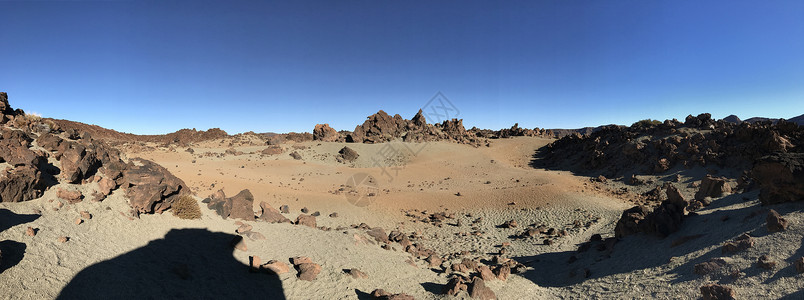 迭代山周围的全景景观太阳岩石顶峰蓝天火山月亮高清图片