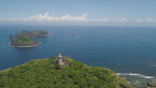 在菲律宾 帕劳岛的灯塔里导航历史支撑悬崖爬坡海岸线风景地标海岸海洋背景