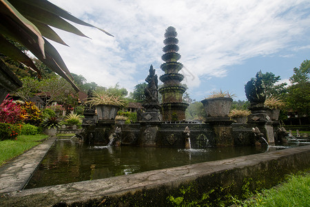 提尔塔甘加亚洲印度尼西亚高清图片