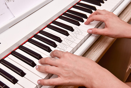 钢琴键熟能生巧按钮高清图片