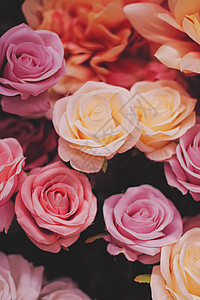 玫瑰作为婚礼和花花店装饰的花朵装饰品念日红色奢华宏观花束织物花瓣礼物新娘植物背景图片