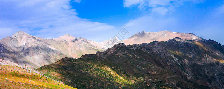 美丽的塔吉克斯坦公羊女孩照片旅游博主旅行电话图片旅行者博客背景图片