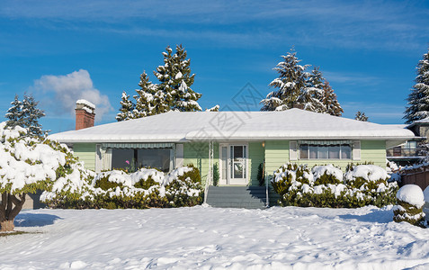 烟囱透明素材寒冬阳光明日 家庭住宅 前院雪雪中家宅背景