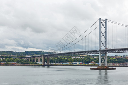 路桥工程检测车爱丁堡苏格兰的老福特路桥背景