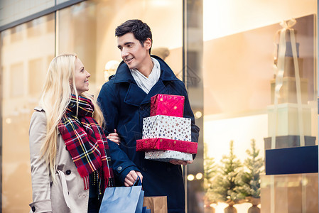 美丽圣诞橱窗购物橱窗美丽的高清图片