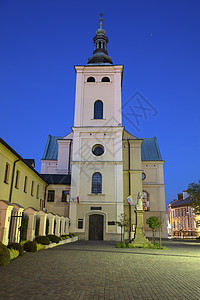 波卡帕基Rzeszow 圣母玛利亚普尔西尼卡蓝色建筑全景景观街道教会城市地标旅行晴天背景