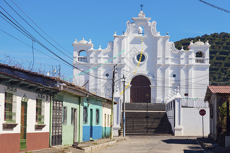 萨尔瓦多阿帕内卡教堂房子建筑学天空全景花路晴天城市教会蓝色地标背景图片