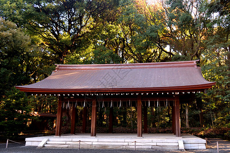 熬一宿紧闭了明治镇古神殿内一木制结构背景