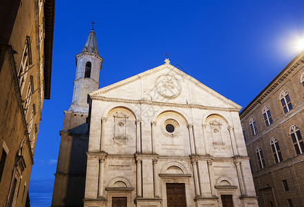 皮奥皮奥塔希Pienza老城大教堂蓝色天际教会旅行街道建筑学城市地标背景