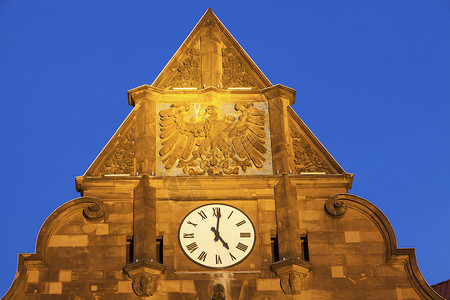 上的史书天际天空街道教会建筑学城市市中心宗教历史性地标背景