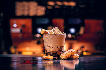 酒吧巧克力冰咖啡甜点玻璃糖浆酒吧拿铁鞭打牛奶巧克力饮料冰沙背景