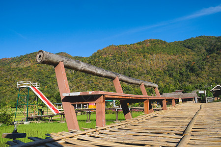 班淑传奇在著名的村旅游目的地的美丽景色文化村庄农村帕邦艺术背景