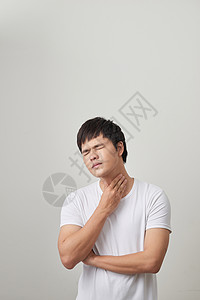 人因流感而喉咙痛得要命 他失声 不能说话高清图片