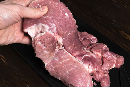 红柳枝羊肉串熟的可口高清图片