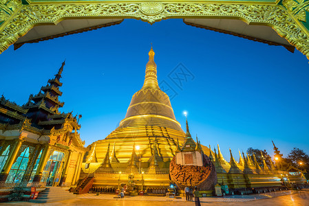 缅甸帕塔地标遗产天空百果宗教建筑精神日落旅行旅游背景图片