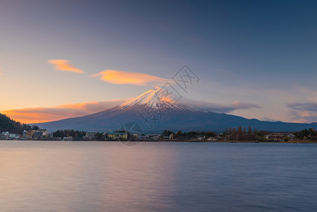 川口湖富士山日出反射城市地标场景风景丘陵季节火山日落公吨背景图片