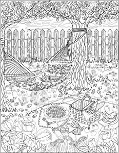 水果礼篮后院有栅栏 树间绑着吊床 旁边是野餐篮 放在亚麻线条图上 放松后花园与布秋千着色书页设计图片