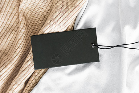 卡片包装样机奢华织物背景的黑色横向价格标签背景