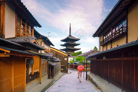 日本传统红伞建筑学神社高清图片