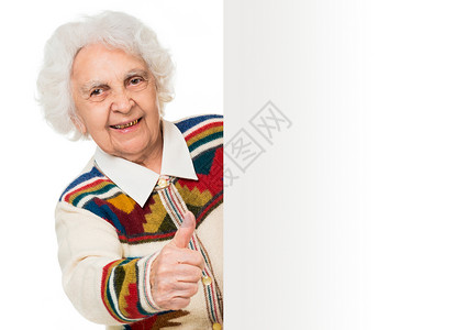 老年妇女与广告委员会并列白发空白微笑老年病边缘白色祖母女士空间站白头背景图片