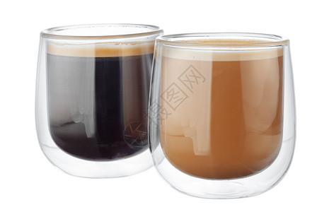 玻璃杯咖啡 在白色上隔绝黑色玻璃工作室液体杯子背景图片