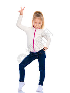 体操选手的小姑娘露出拇指游戏训练活动练习工作室健身房运动演员芭蕾舞乐趣背景