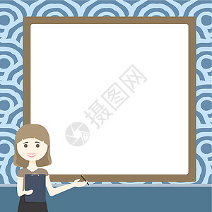 向老师问好女士绘图站着拿着剪贴板向团队提出新想法 使用木板为学生展示新技术老师黑板推介会办公室商务海报男人卡通片商业棕色设计图片
