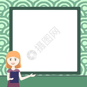 向老师问好女士绘图站着拿着剪贴板向团队提出新想法 使用木板为学生展示新技术快乐教学成人推介会幸福学习课堂老师教育框架设计图片