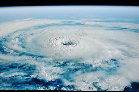 龙卷风天气气氛蓝色地球气旋气象天文学太阳框架阳光高清图片
