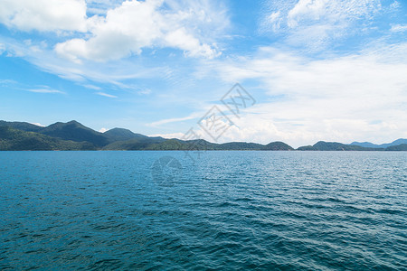 三 岛屿的分界观点支撑天堂树木天空海洋蓝色假期旅行地平线棕榈背景图片
