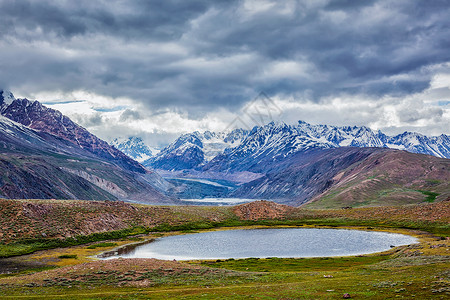 喜马拉雅山小湖风景湖泊山脉高山高清图片