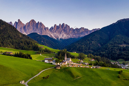 盖斯勒阿尔卑斯山意大利语高清图片