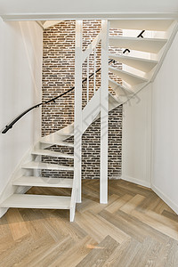 螺旋式楼梯白色最低程度的现代螺旋式螺旋楼梯背景