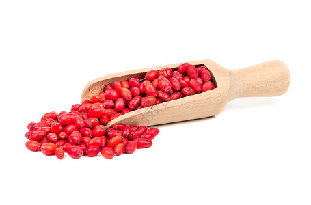 勺中的巴莓香料种子宏观草本水果调味品红色枸杞绿色食物背景图片