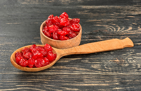 美味干樱桃烹饪桌子营养红色小吃团体食物宏观美食勺子高清图片