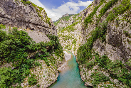 卡吞河旅游流动的高清图片