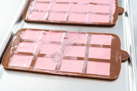 微型粉红巧克力手工甜点食物粉色甜食糖果背景图片