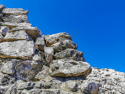 古代图鲁姆毁灭了玛雅遗址的马雅寺庙金字塔海景考古学废墟遗址城市历史岩石海洋纪念碑旅游背景图片