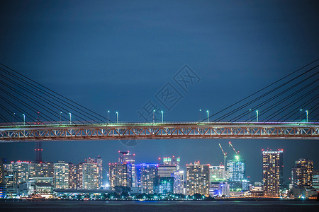 神奈川横滨湾桥和横滨米那托米拉伊夜景街景整栋楼资本首都城市摩天大楼建筑交通天空港口背景