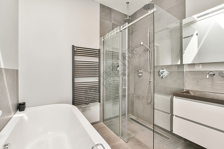 淋浴门现代的住宿高清图片