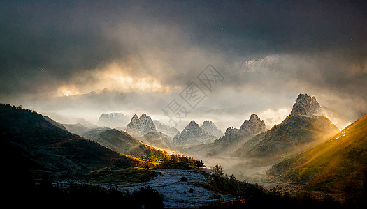 山上云彩的风景 水彩图示插图墙纸艺术品背景图片