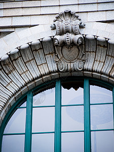 窗户框架石头运输车站背景图片