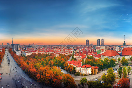 全景2d素材2d 风格 华沙波兰特写全景拍摄华沙贸易塔在前景和 Zlota 在背景波兰首都高质量照片 动漫风格 U1 1背景