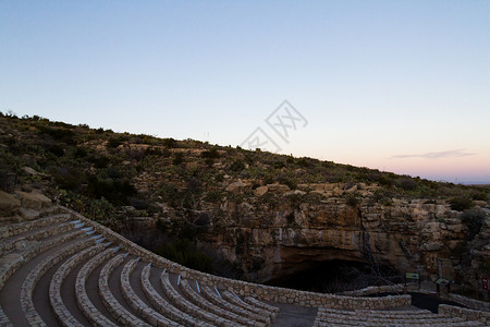 卡尔斯巴德卡沃恩场地剧院座位洞穴纳米日落高清图片