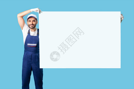 工作服模板工人穿工作服和戴防护手套 提高大页海报模板的工匠肖像背景