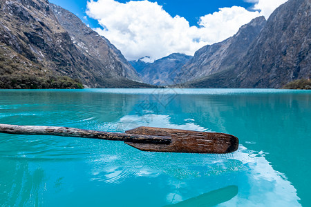 皮丘拉湖秘鲁国家公园的拉丘纳背景