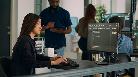 大数据web界面亚洲程序员在计算机上输入大数据代码 以进行应用程序开发程序背景