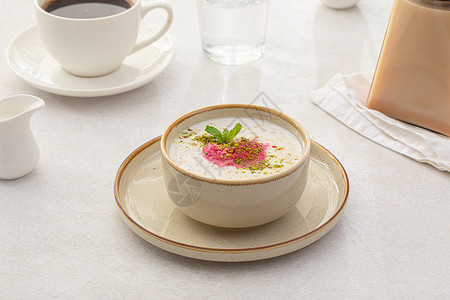 混合麦片粥加果汁汤粮食食物甜点摄影早餐营养牛奶燕麦教程盘子背景